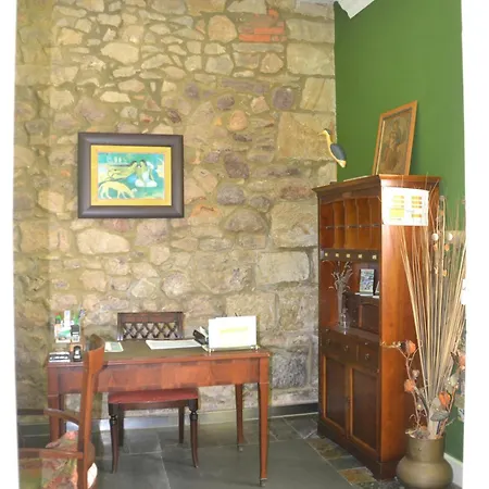 Casa De Valle Inn Colindres